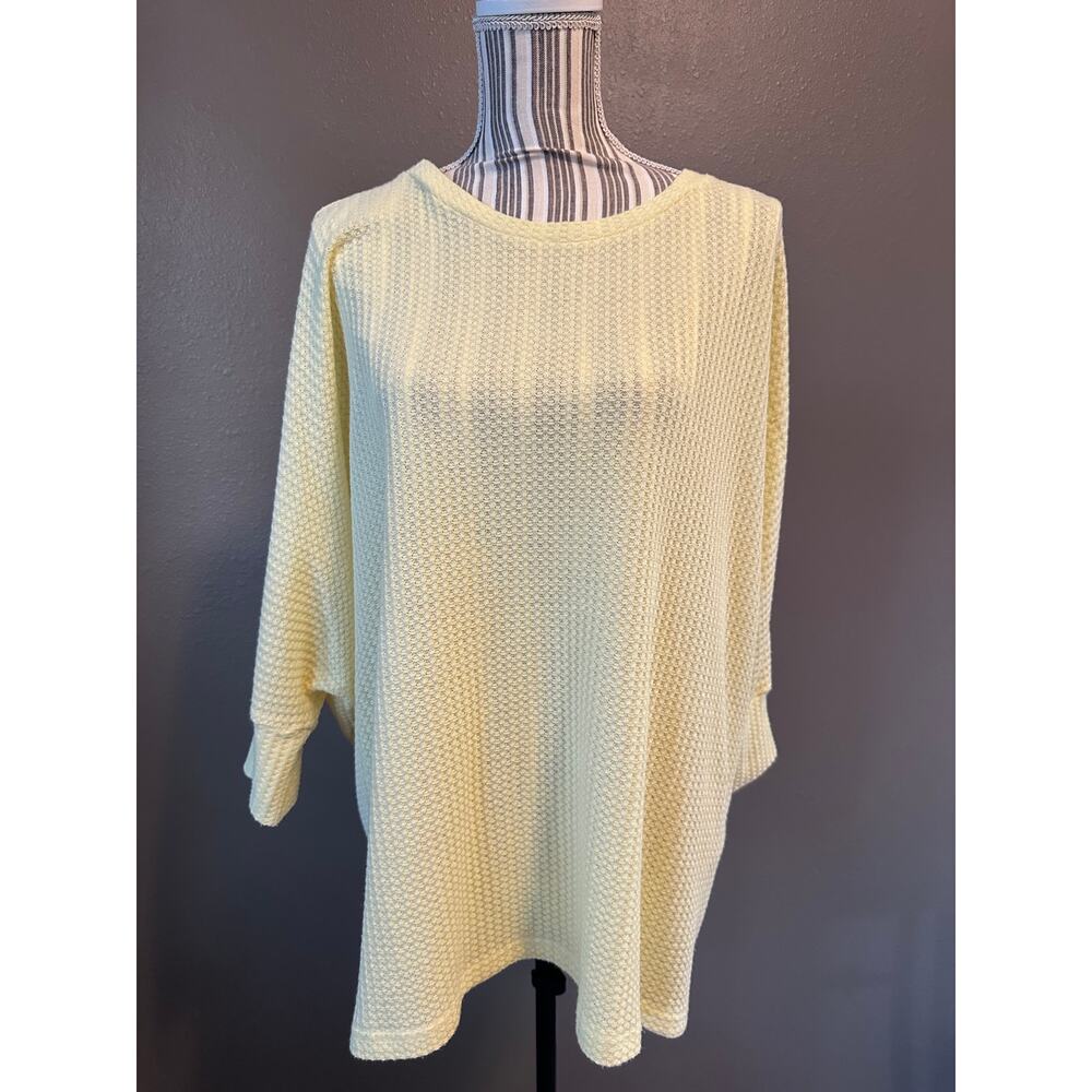 La Miel Waffle Knit Poncho Top Medium Soft Yellow Oversized Boho Cozy